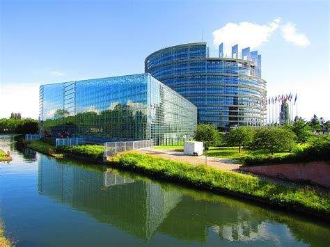 <span><span><span>Des visites d’été au Parlement européen </span></span></span>